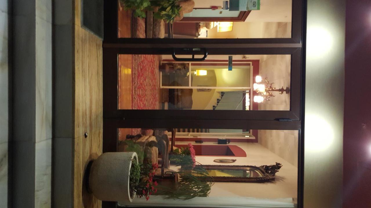Hostal Residencia Catalina بالاموس المظهر الخارجي الصورة