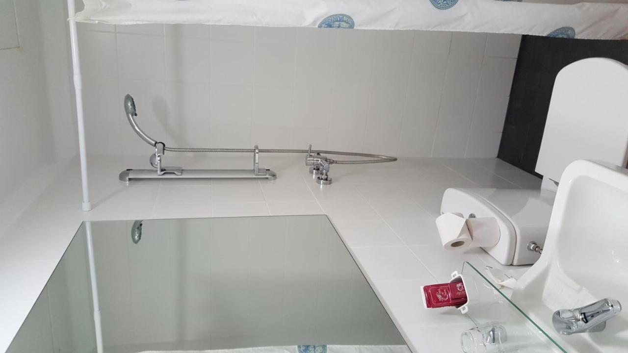 Hostal Residencia Catalina بالاموس المظهر الخارجي الصورة