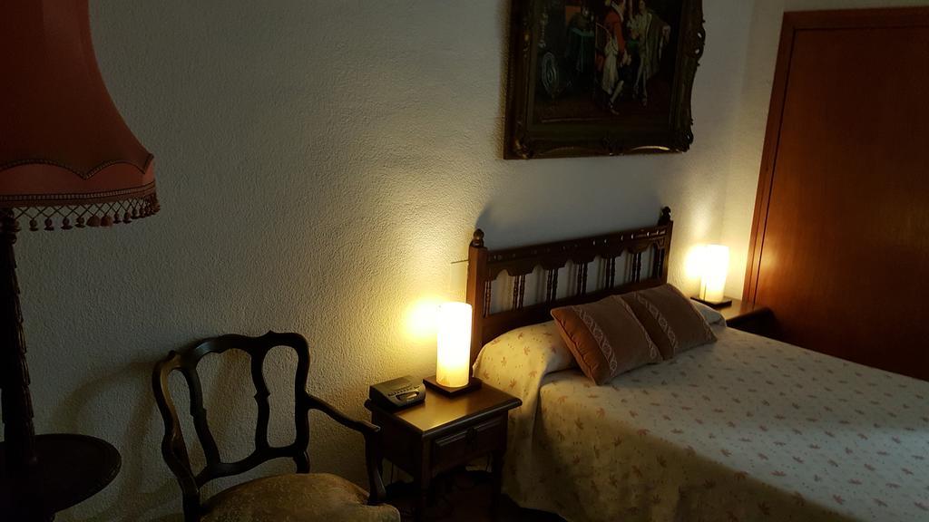 Hostal Residencia Catalina بالاموس المظهر الخارجي الصورة