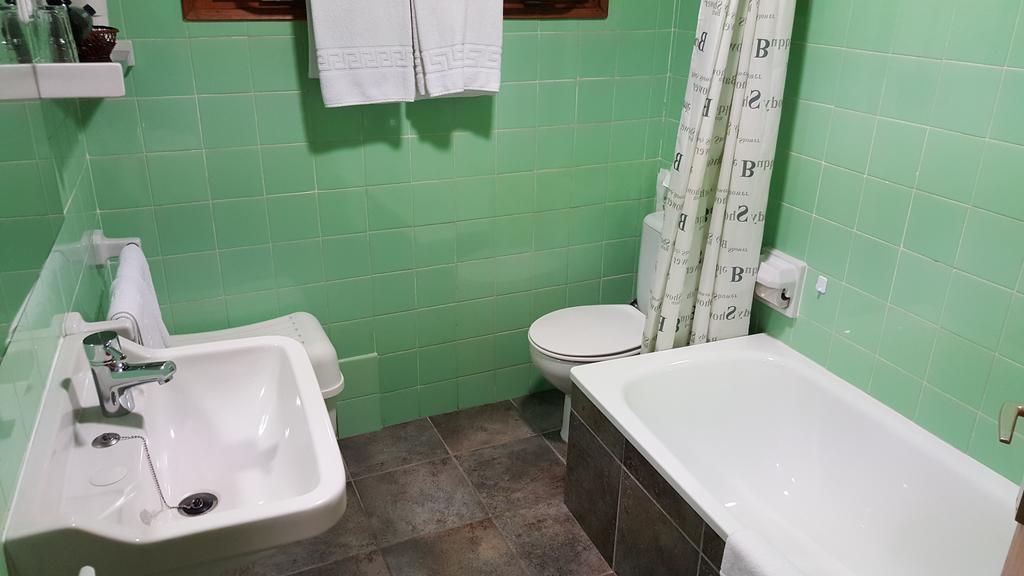 Hostal Residencia Catalina بالاموس المظهر الخارجي الصورة