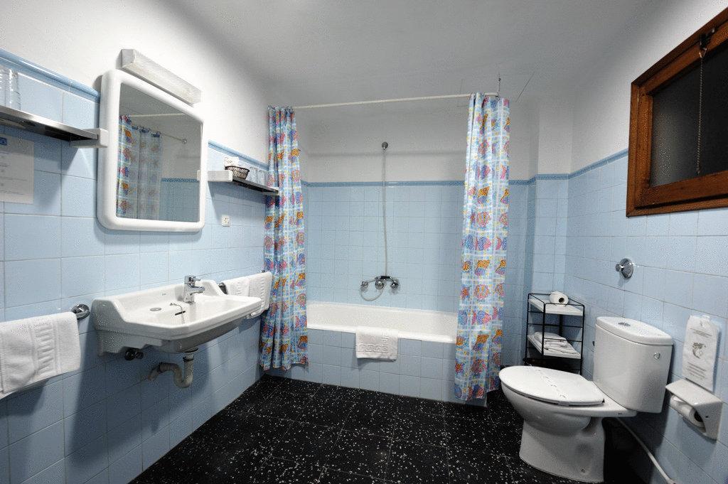 Hostal Residencia Catalina بالاموس الغرفة الصورة